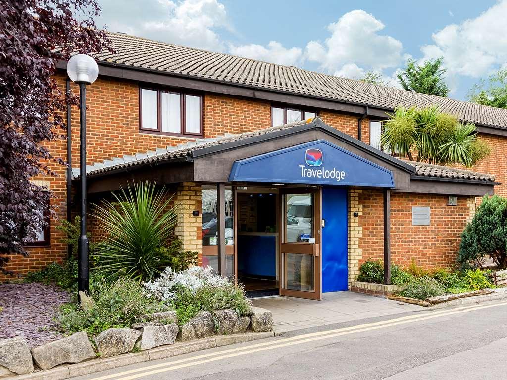 Travelodge London Wimbledon Morden Morden  Exterior foto